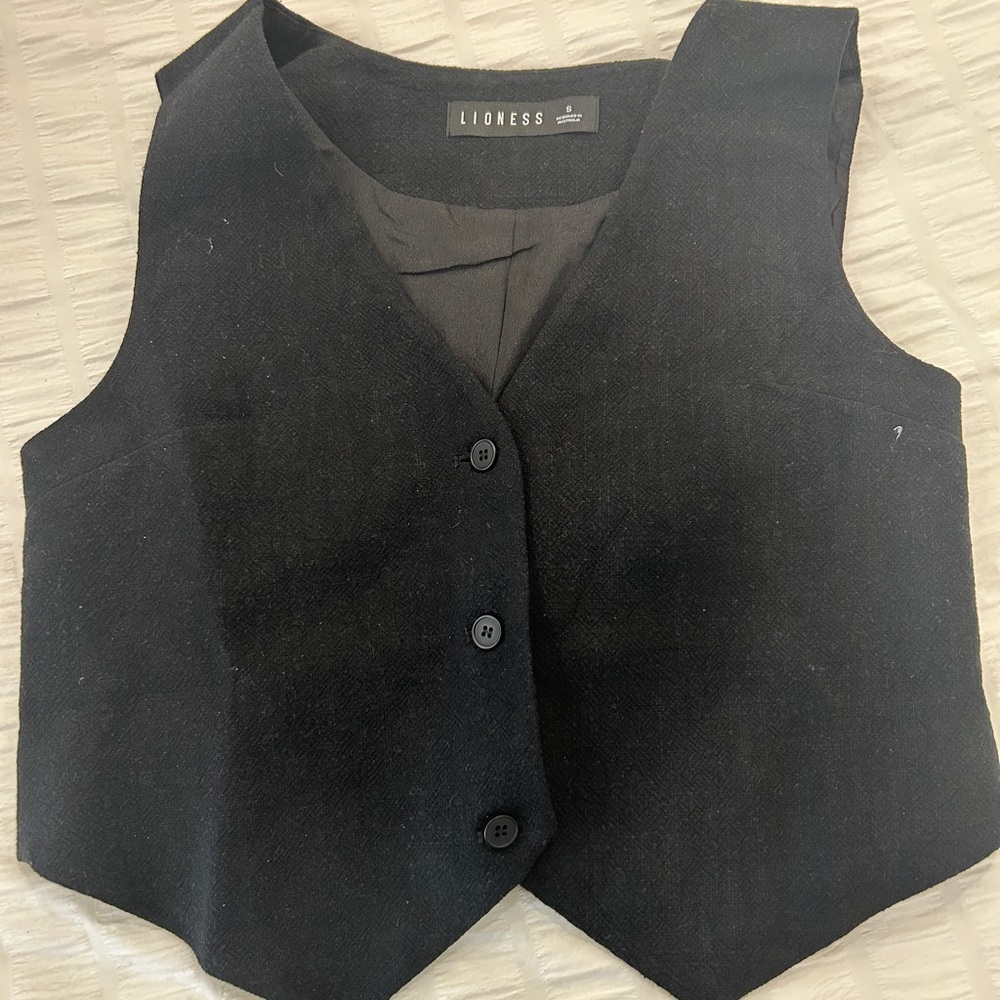 Lioness Charcoal Buttoned Vest